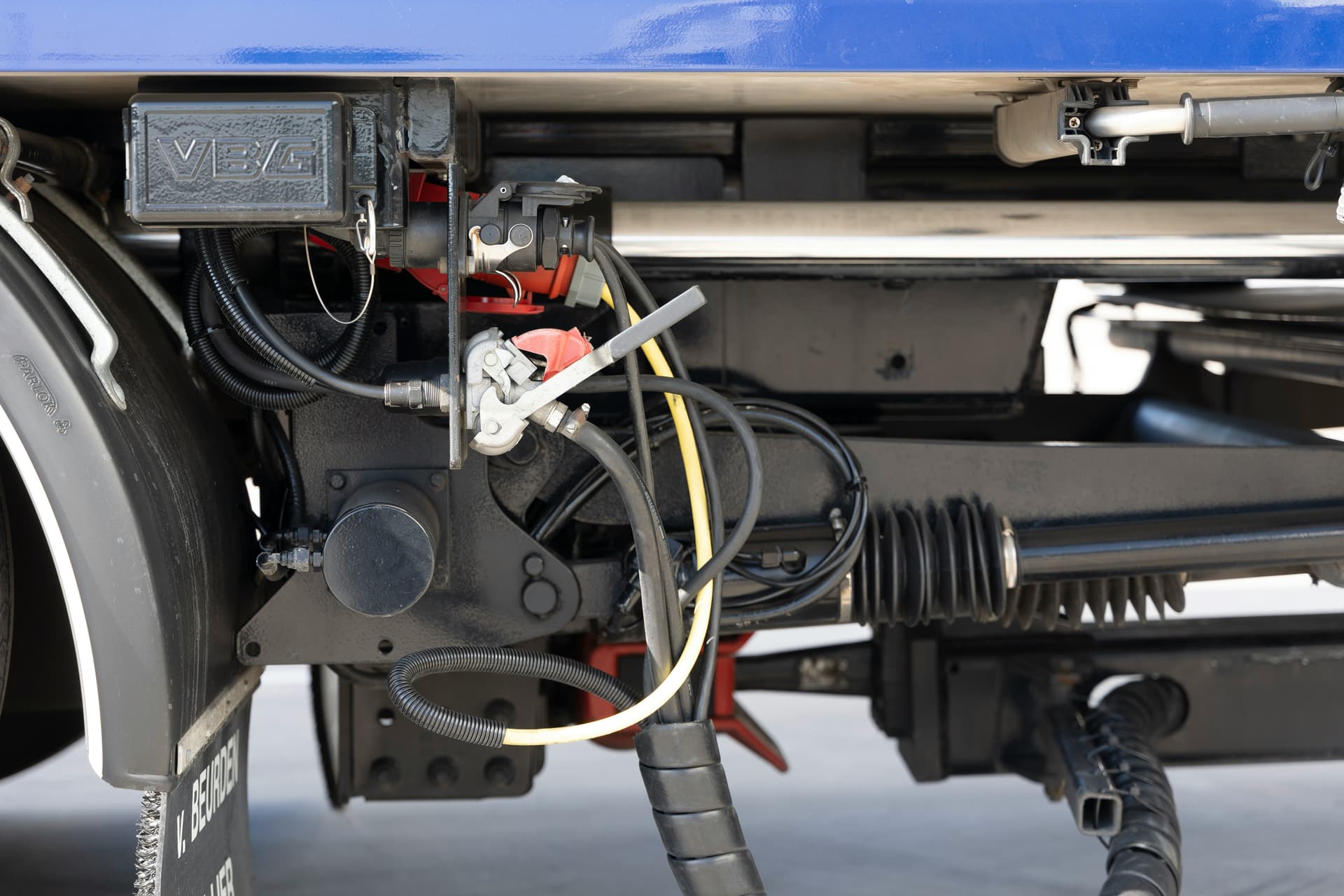 close up of tail lift mechanism on a lorry